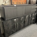 Dressoir Paramaribo